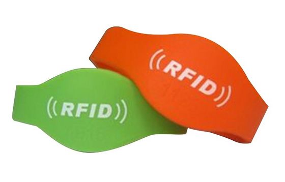 Fitness Silicone RFID Chip Wristband For Person Identification Membership Management