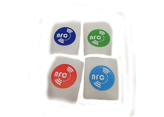 13.56 MHz HF RFID Circular Sticker Label Adhesive With Custom Printing